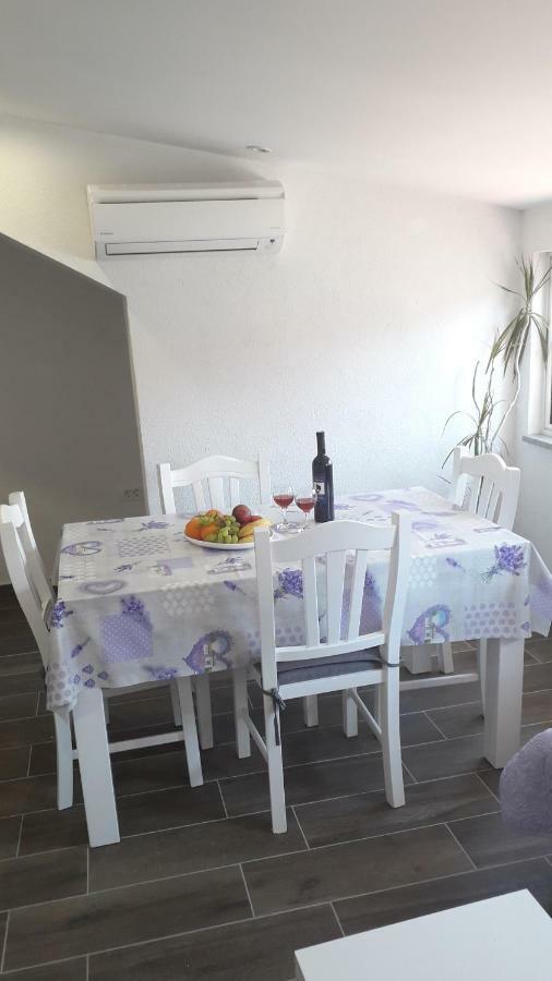 Apartmani Zilic 두기라트 외부 사진